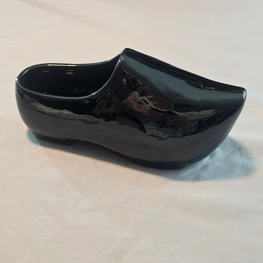 Frankoma Pottery 913 Black Dutch Shoe Planter